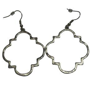 Openwork Gold Tone Dangle Earrings Hammered Finish Geometric Quatrefoil Shape